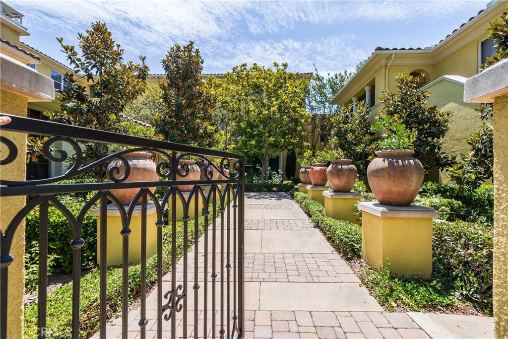 Irvine, CA 92620,118 Vintage #18