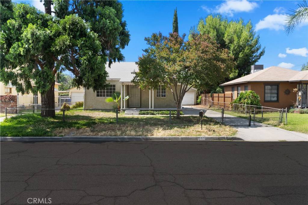 San Bernardino, CA 92404,549 E Evans ST