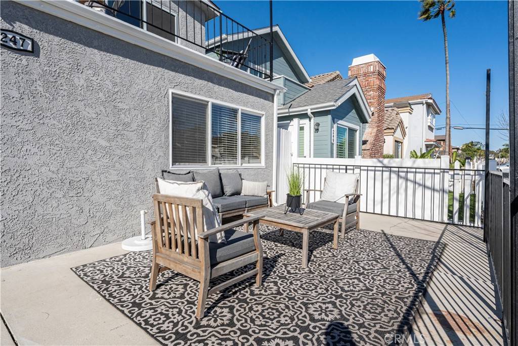 Seal Beach, CA 90740,247 17th ST