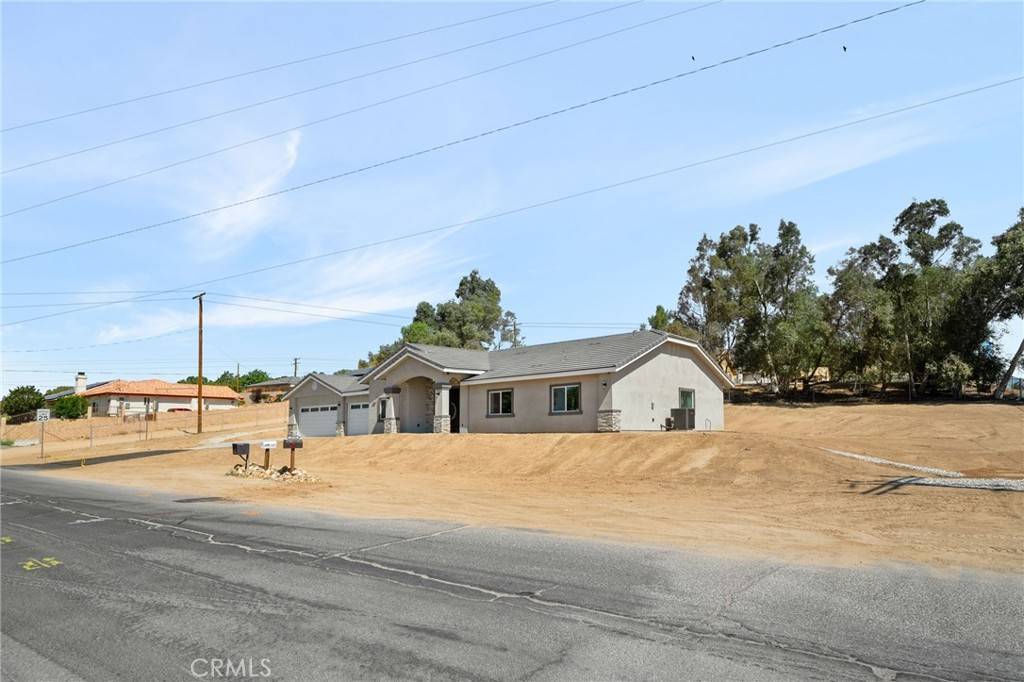 Hesperia, CA 92345,18756 Centennial ST