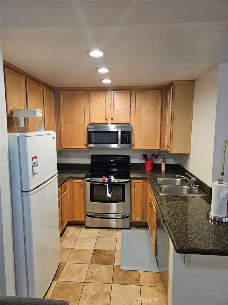 Corona, CA 92882,2350 Del Mar WAY #103