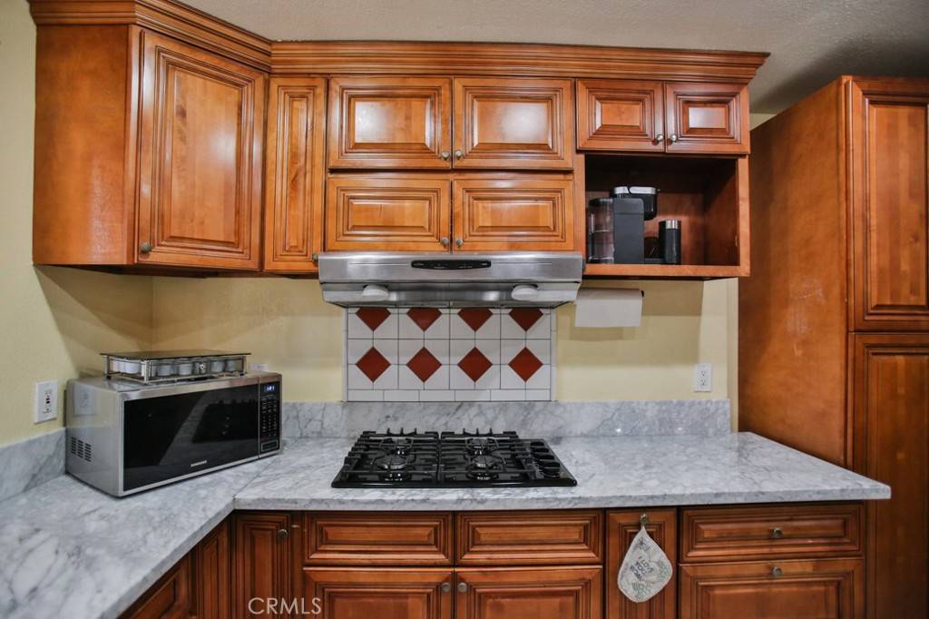 Stanton, CA 90680,11057 Dudley way