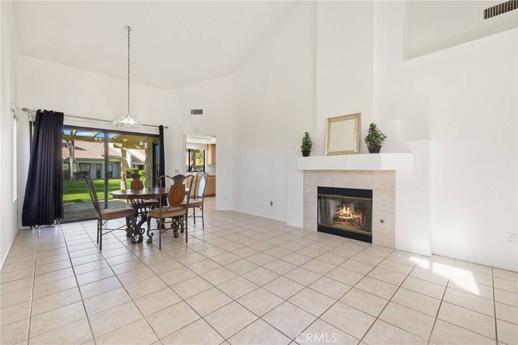 Palm Desert, CA 92211,41471 Kansas ST
