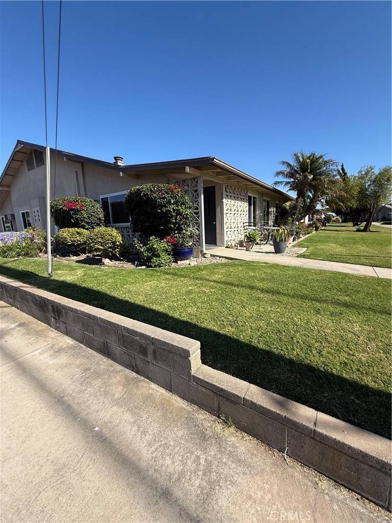 Seal Beach, CA 90740,1540 Northwood Rd.  11-270L