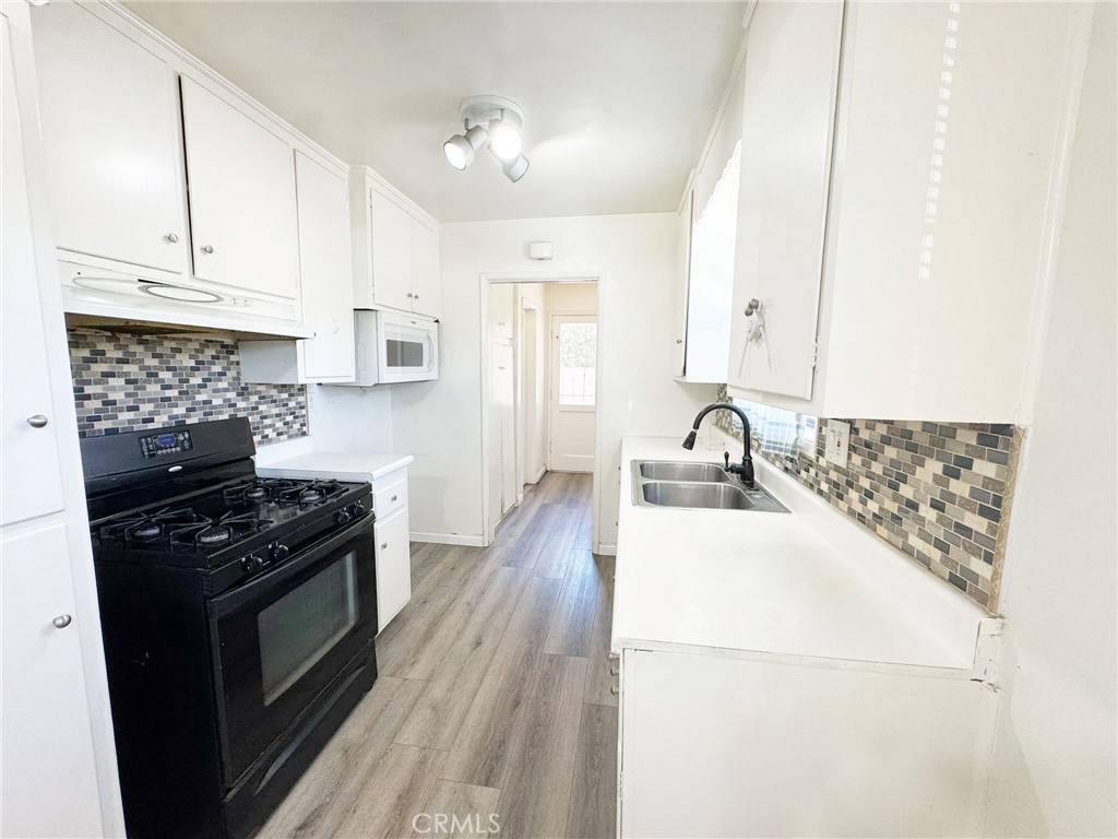 Anaheim, CA 92801,919 N Onondaga AVE