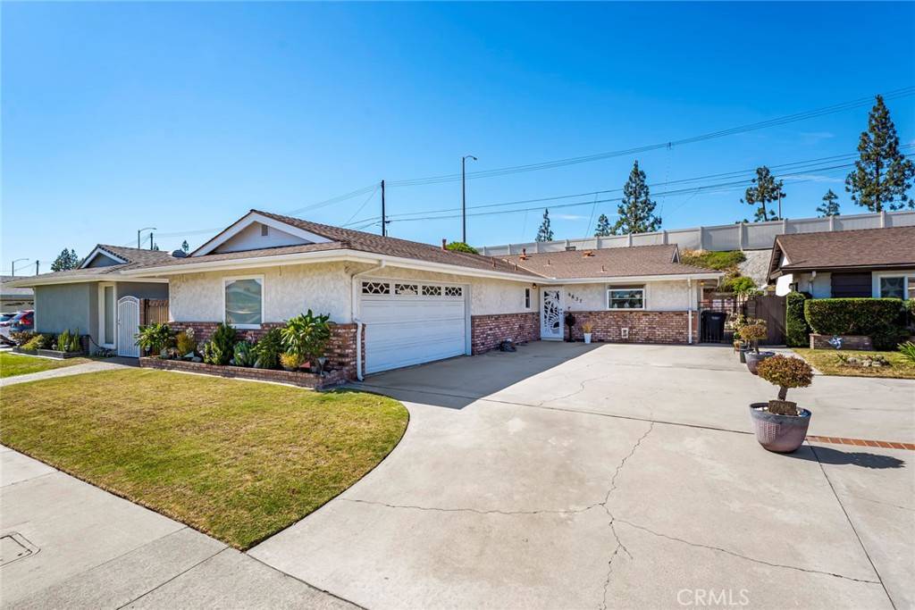 Lakewood, CA 90713,6637 Dillman ST