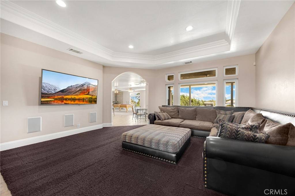 Oak Hills, CA 92344,8277 Macron ST