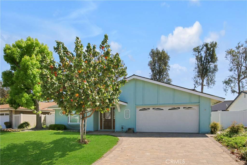 Yorba Linda, CA 92886,4792 Wisteria DR