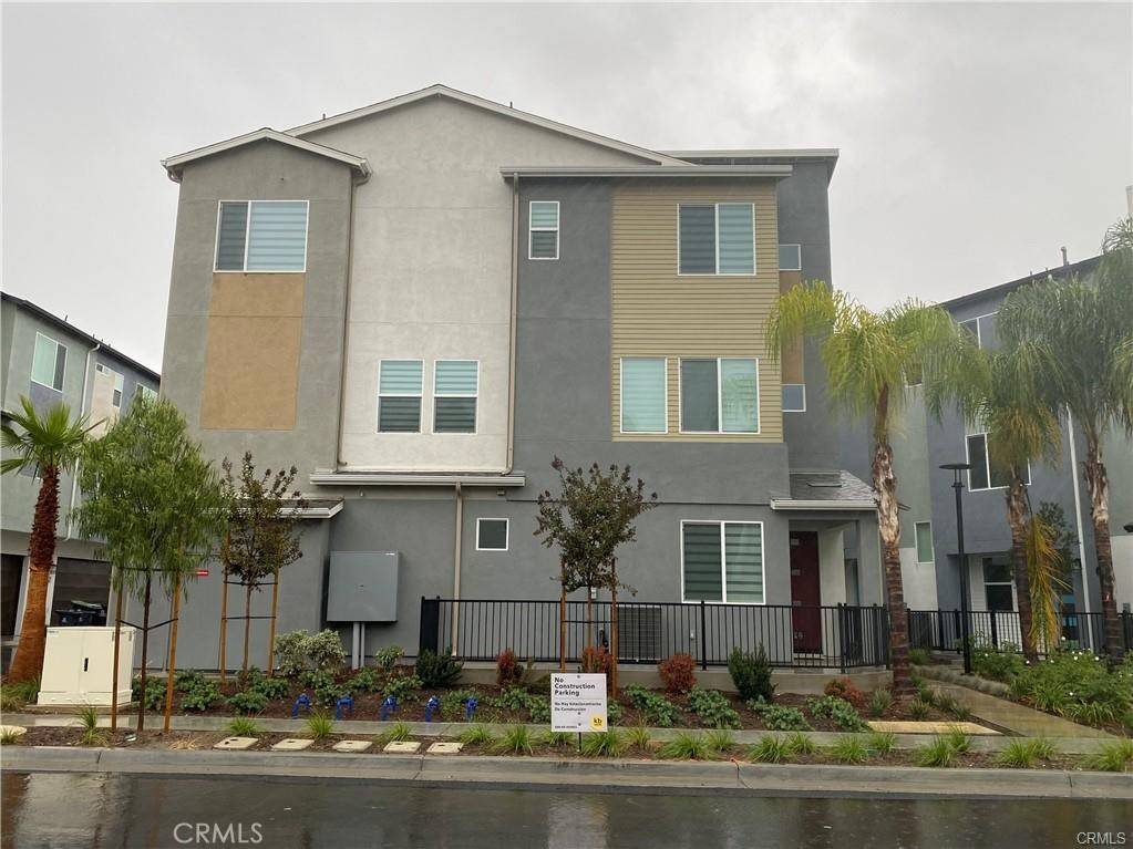 Santa Ana, CA 92701,265 N Standard AVE