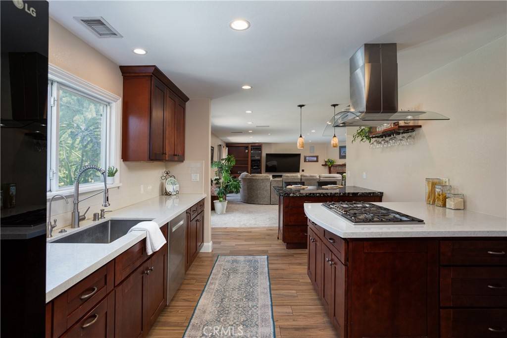 Costa Mesa, CA 92626,3131 Lincoln WAY