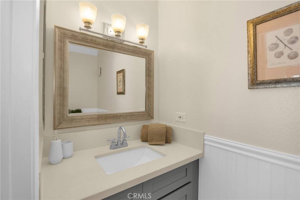Monrovia, CA 91016,1047 E Huntington DR #D