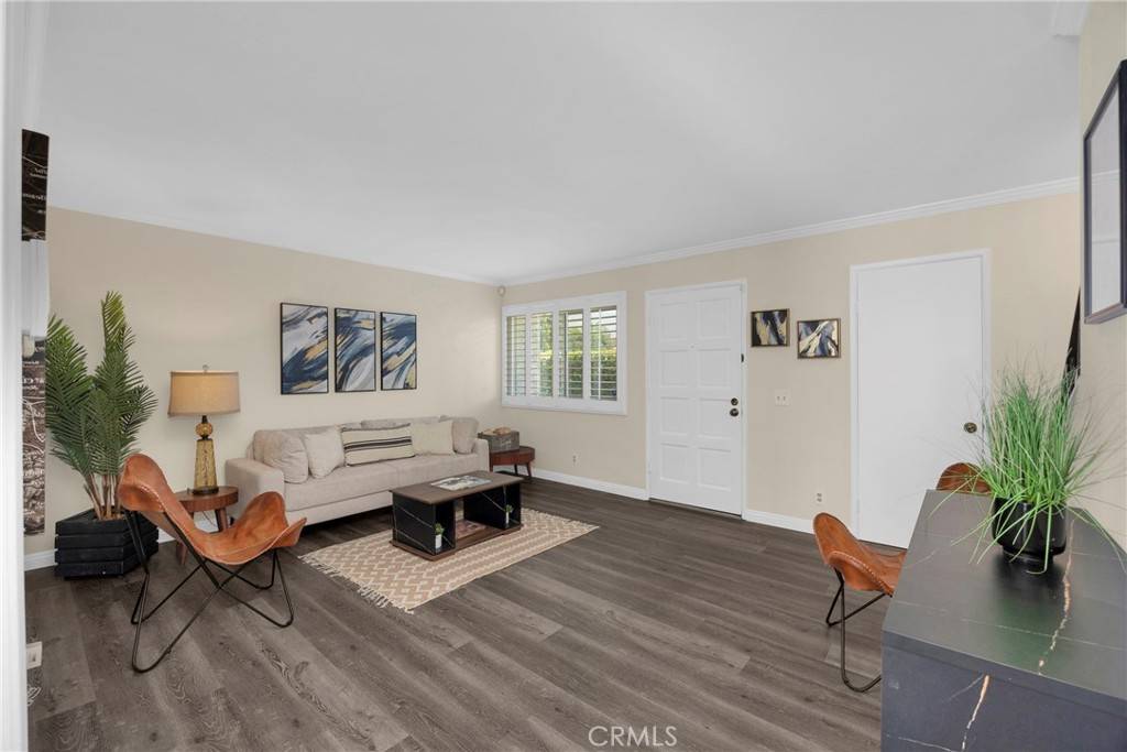 Monrovia, CA 91016,1047 E Huntington DR #D