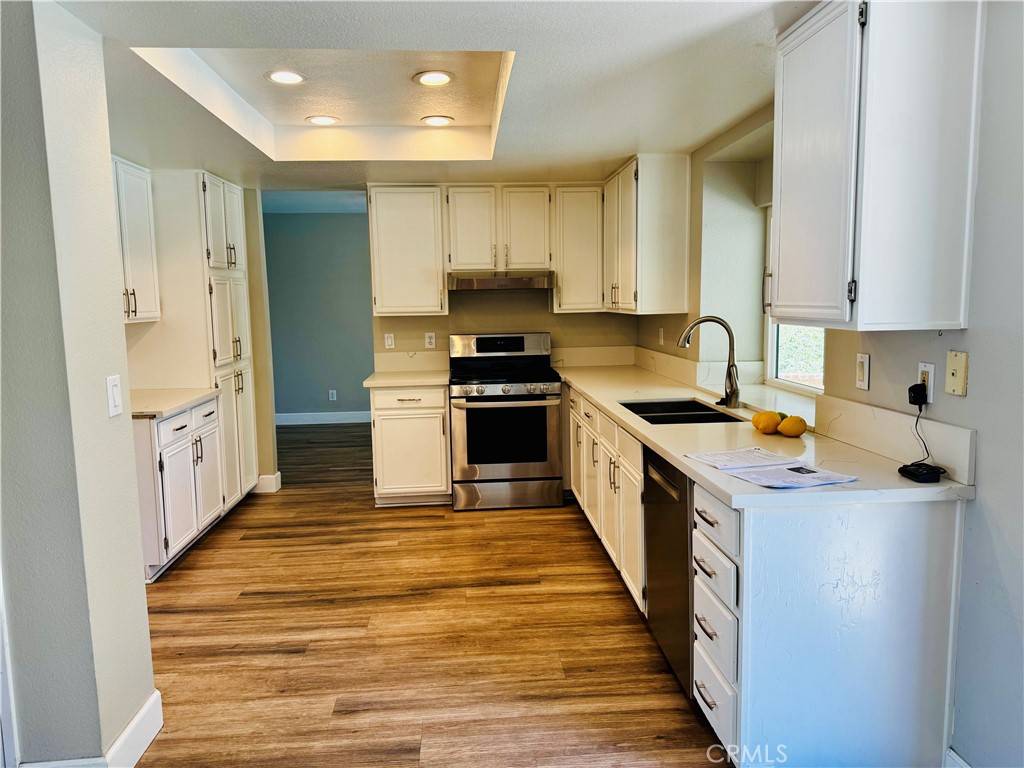 Temecula, CA 92591,39780 Oak Cliff DR