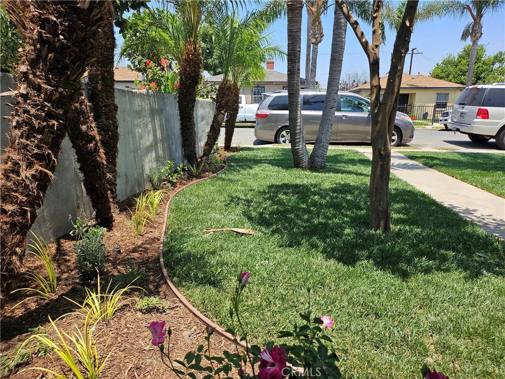 Compton, CA 90221,4618 E Linsley ST