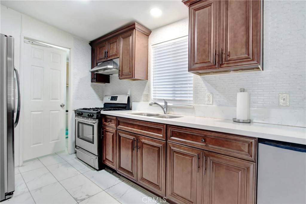 Hemet, CA 92543,1455 S State ST #238