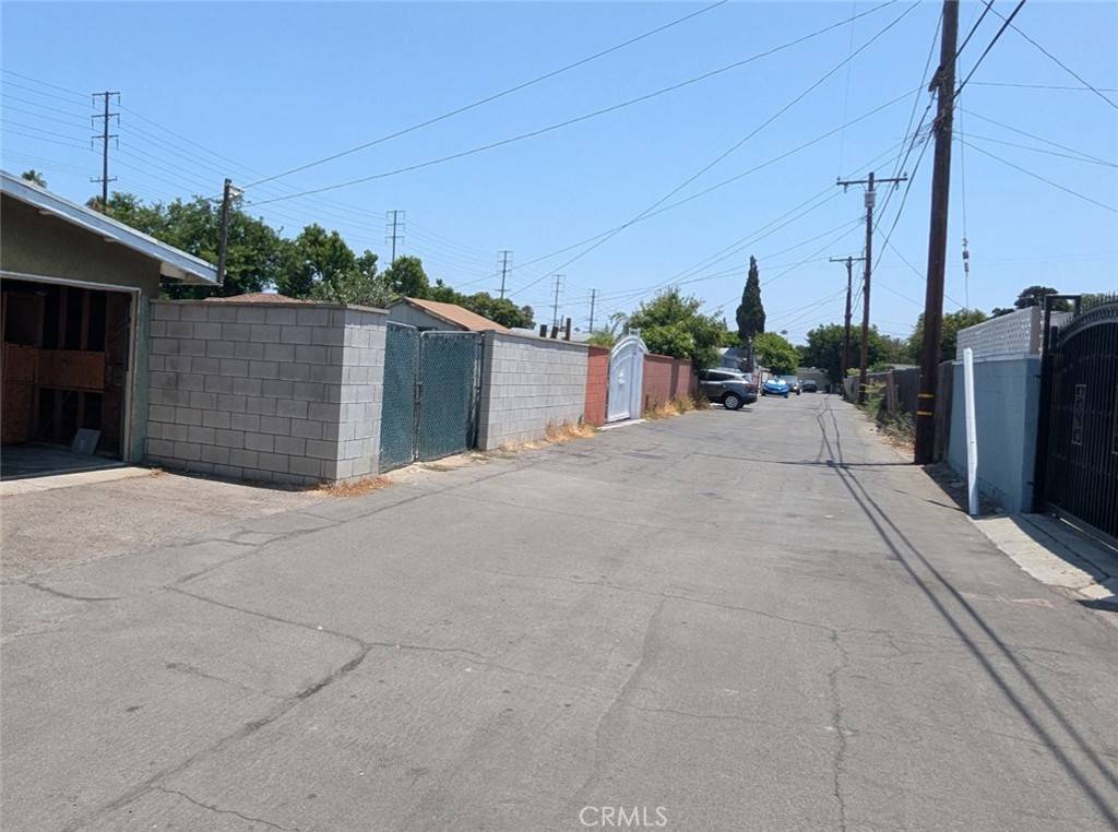 Anaheim, CA 92801,1786 W Crescent AVE