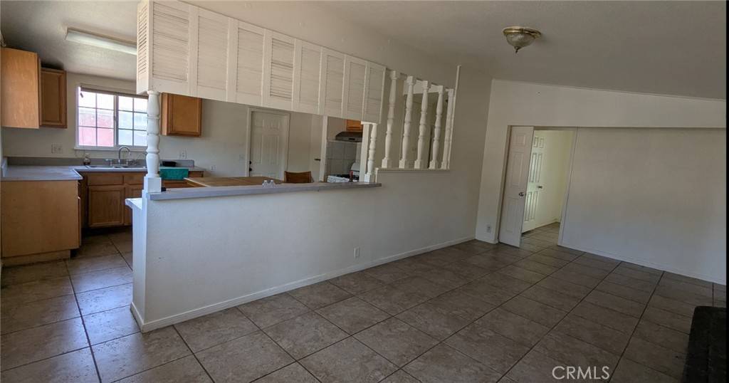 Anaheim, CA 92801,1786 W Crescent AVE