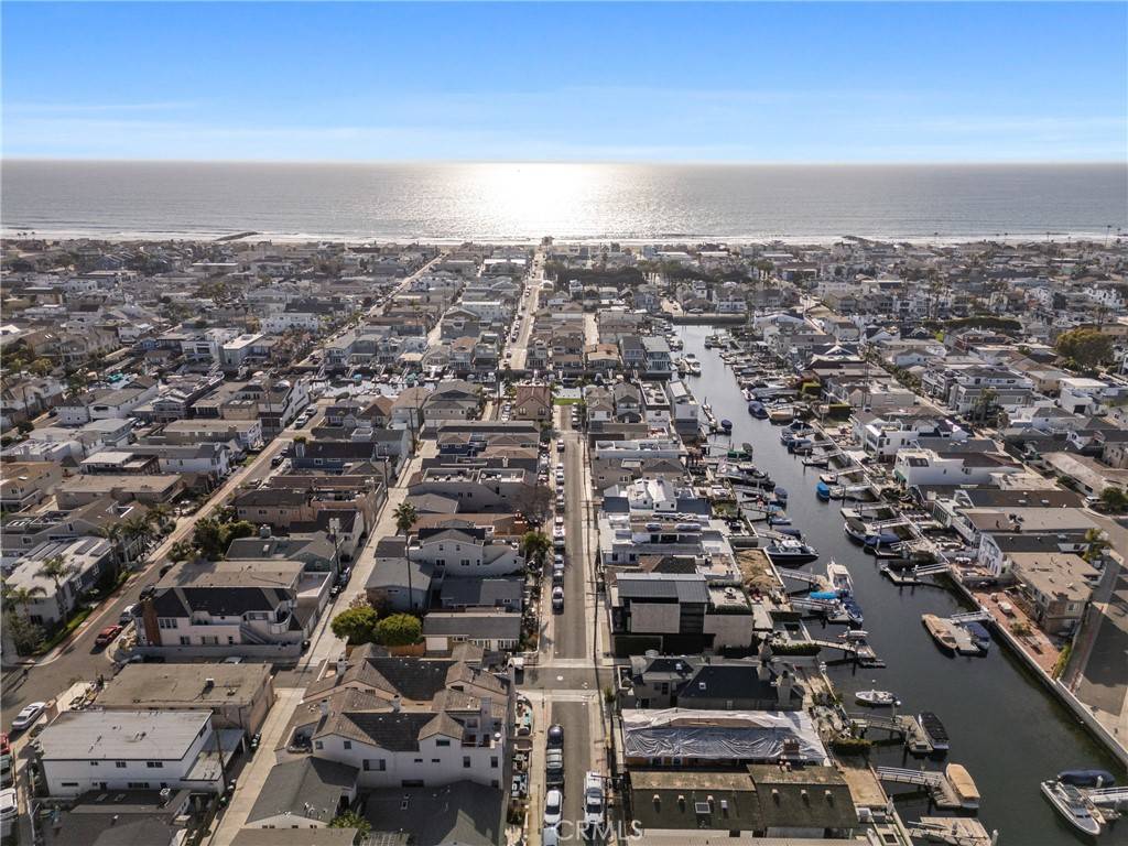 Newport Beach, CA 92663,502 36th ST #C