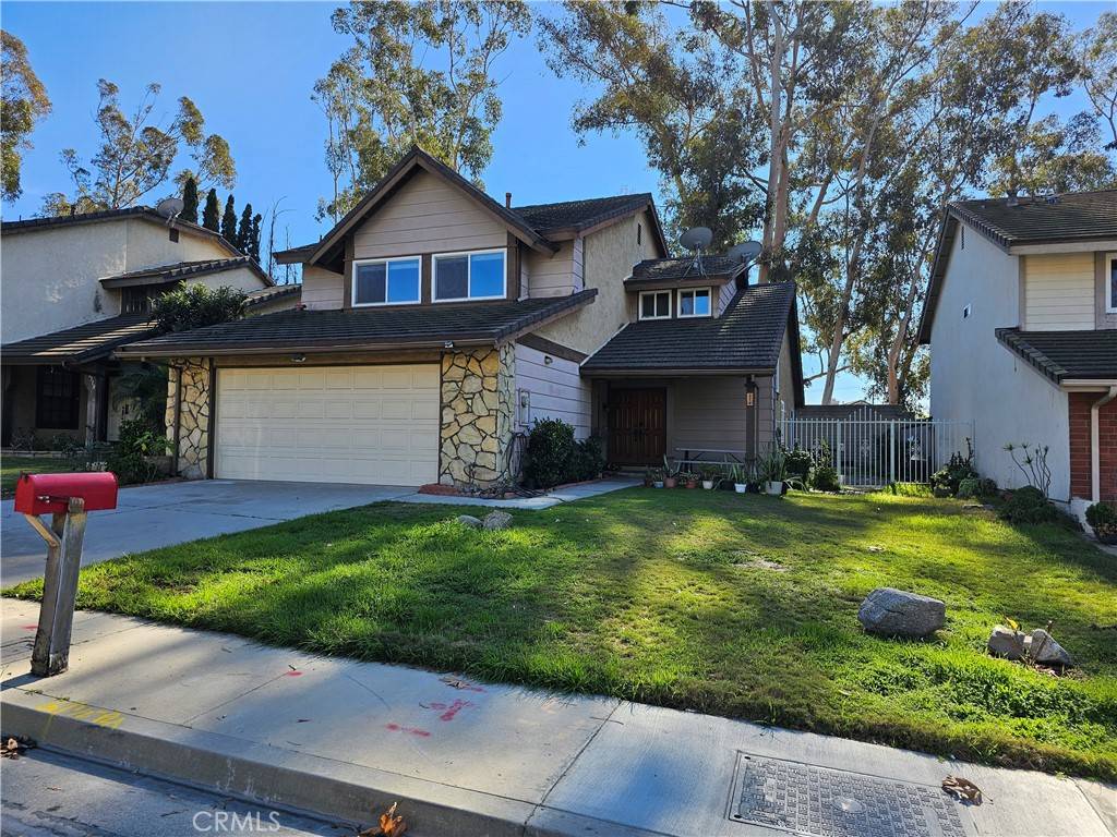 Fullerton, CA 92833,2316 Greenwich DR
