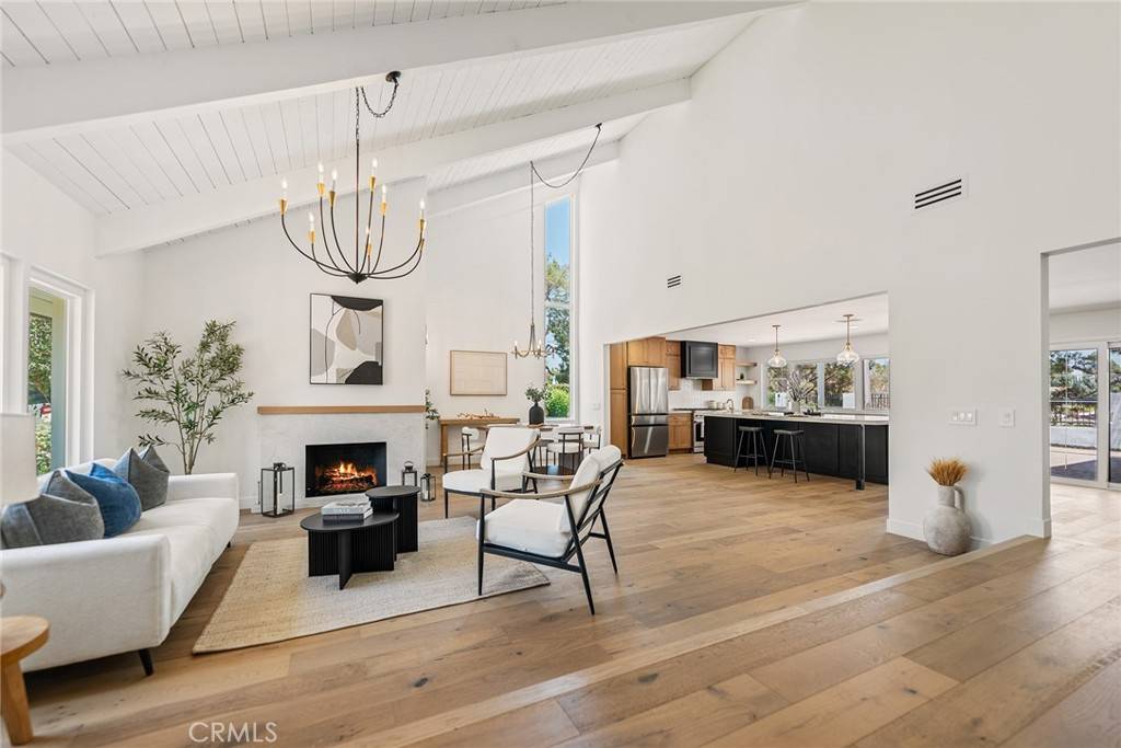 Fullerton, CA 92832,916 N Malden AVE