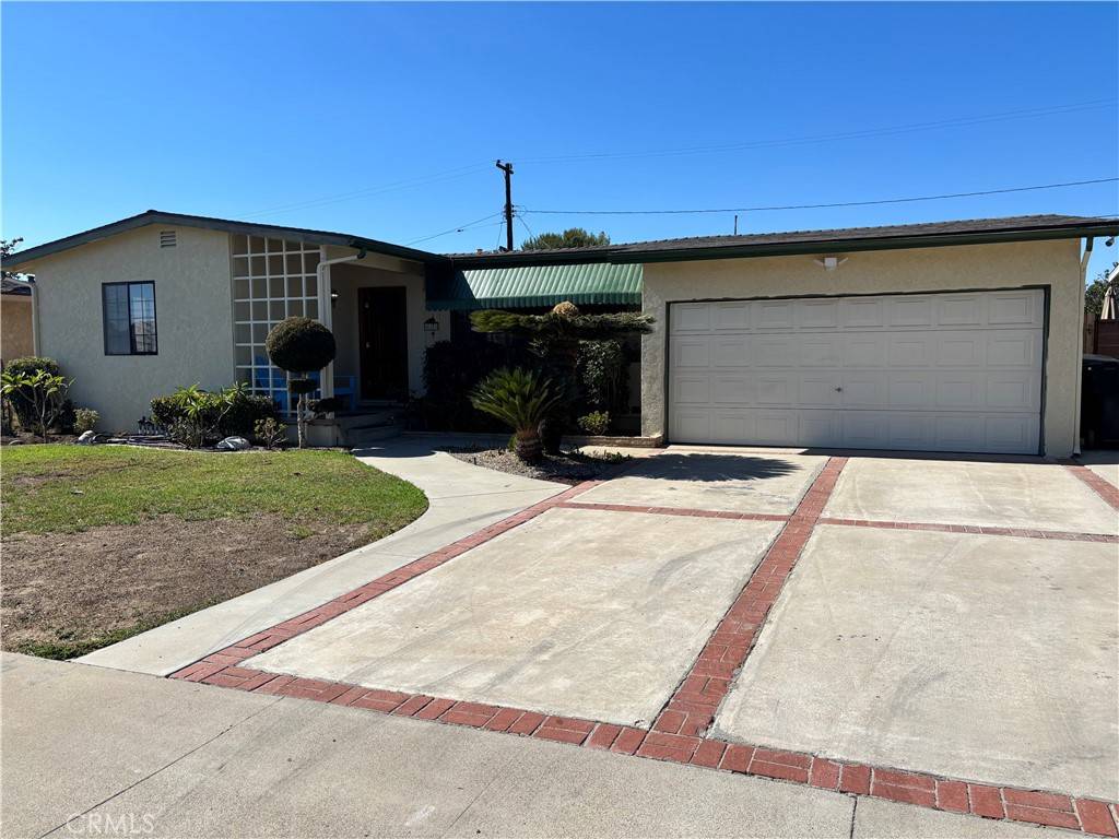 Brea, CA 92821,831 Carob ST