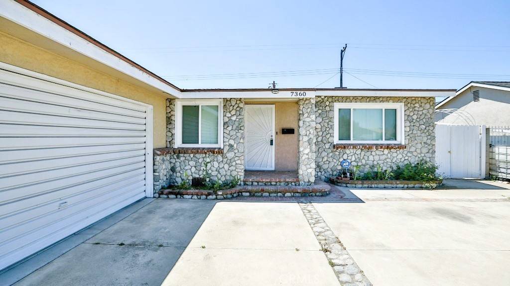 Stanton, CA 90680,7360 Thunderbird LN