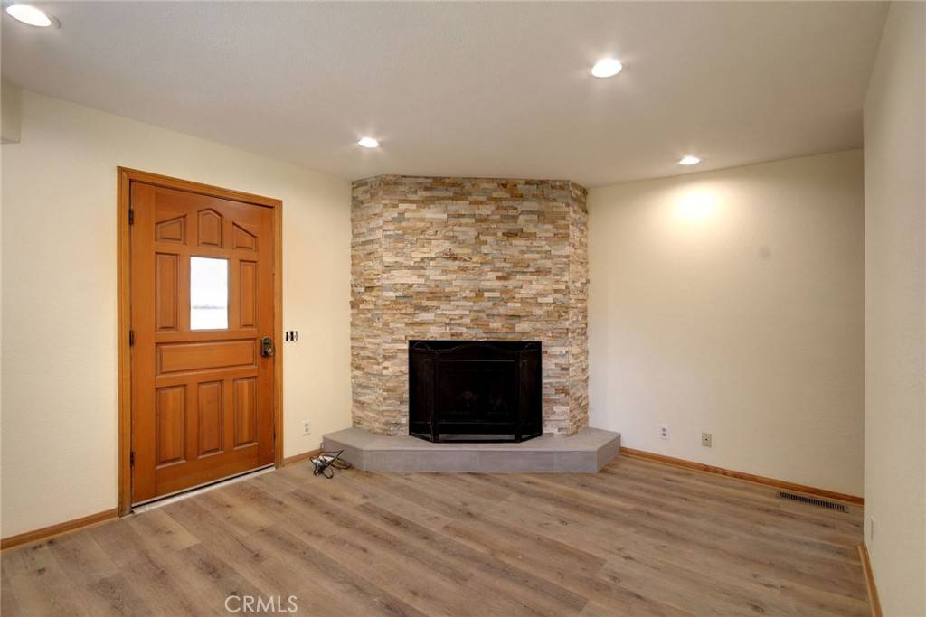 Big Bear, CA 92314,430 E Country Club BLVD