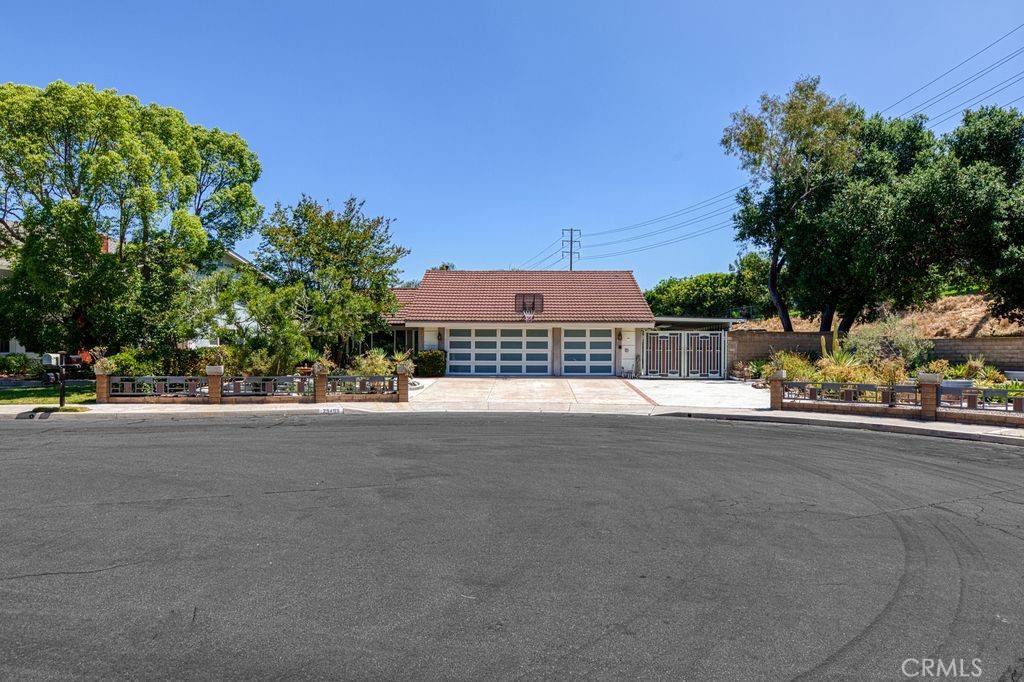 Lake Forest, CA 92630,25495 Morningstar RD