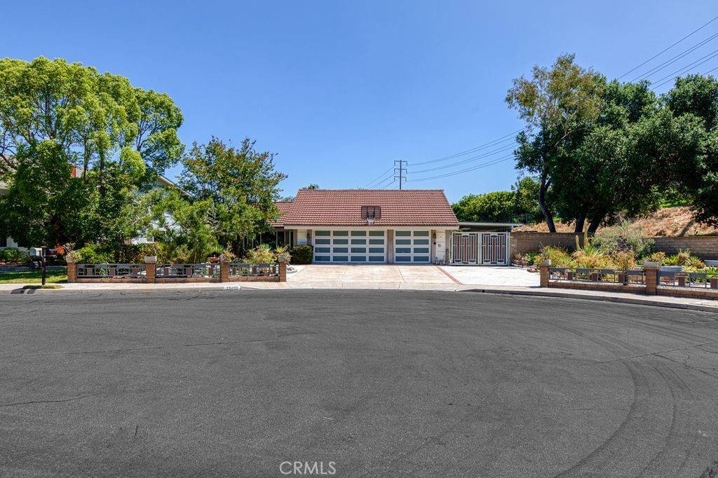 Lake Forest, CA 92630,25495 Morningstar RD