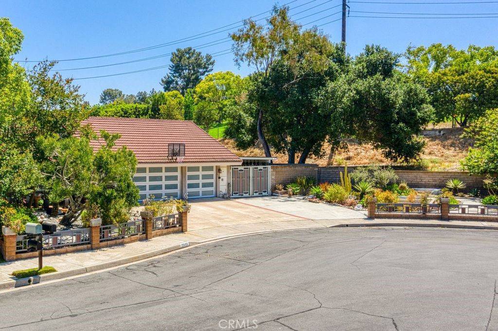 Lake Forest, CA 92630,25495 Morningstar RD