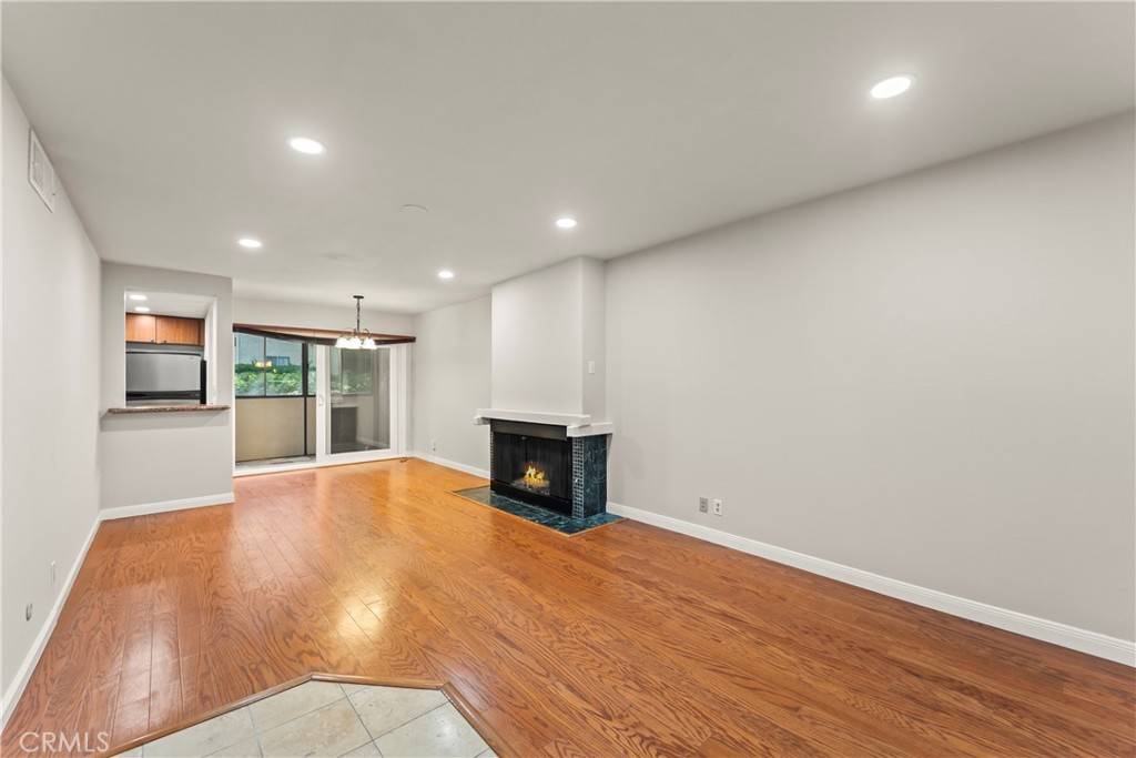 Culver City, CA 90230,7109 Summertime LN