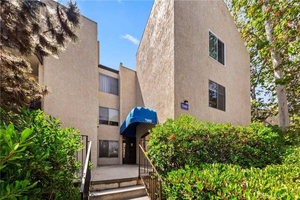 Culver City, CA 90230,7109 Summertime LN