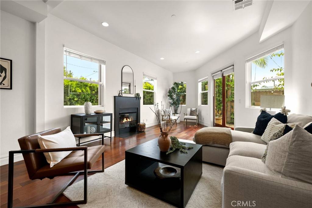 Redondo Beach, CA 90278,2620 Huntington LN
