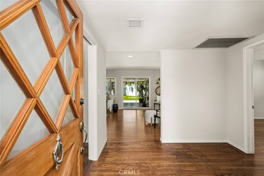 Santa Ana, CA 92706,1113 W 15th ST