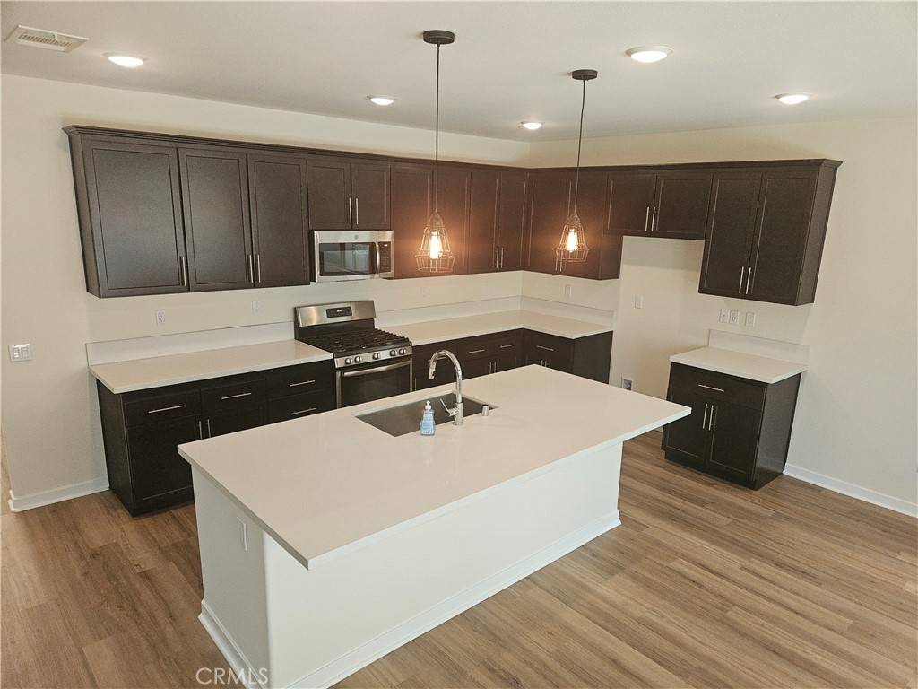 Murrieta, CA 92563,34692 Bright Pine WAY