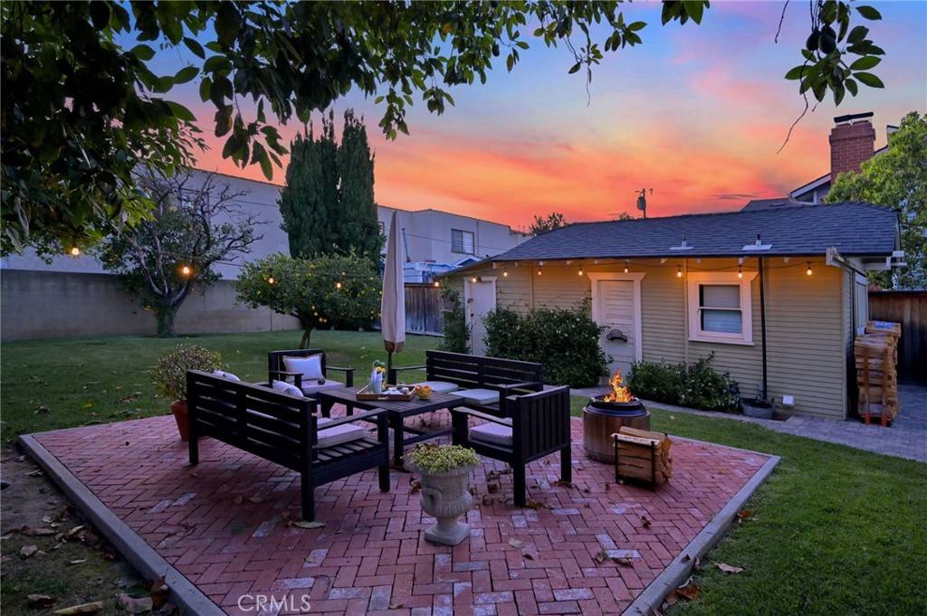 Tustin, CA 92780,148 N B ST