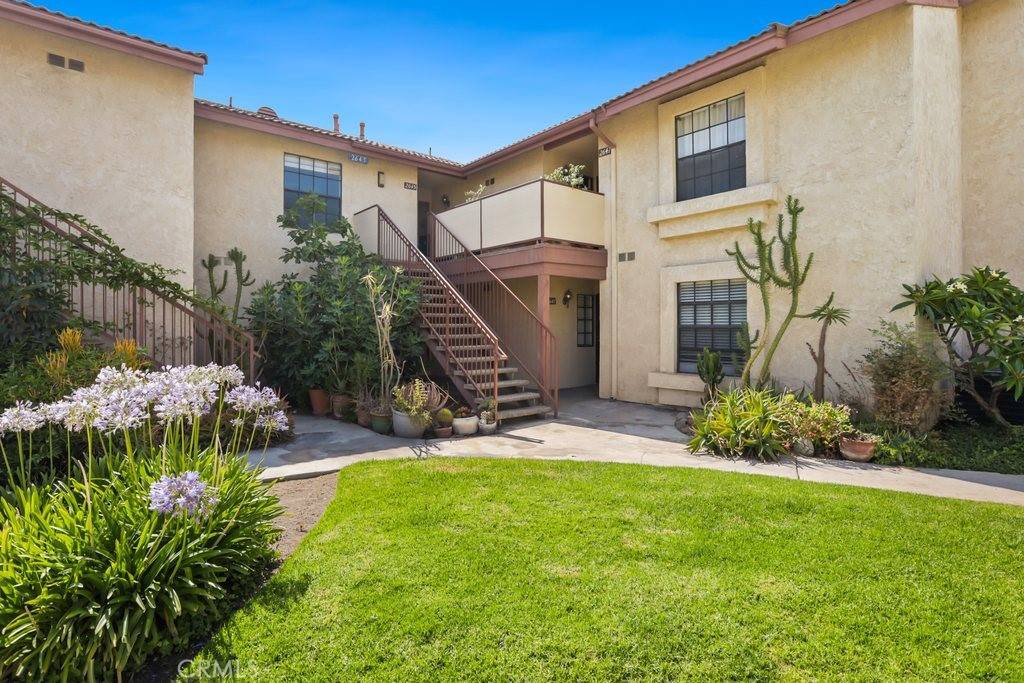 Anaheim, CA 92801`,2639 Cameron #119