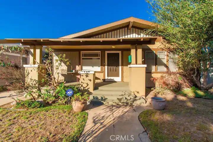 Long Beach, CA 90814,433 Obispo AVE