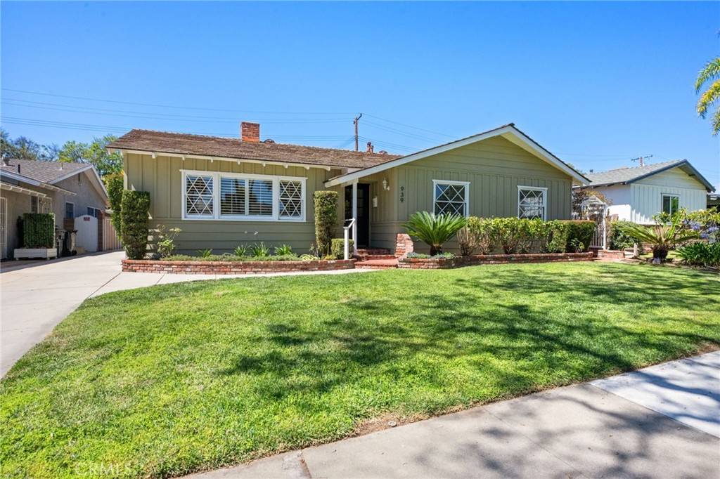 Santa Ana, CA 92706,939 W Orange RD