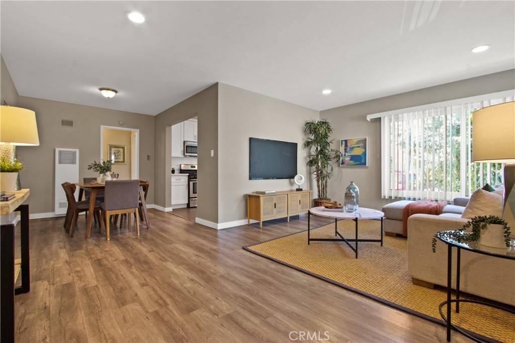 Long Beach, CA 90802,1327 E Appleton ST #1