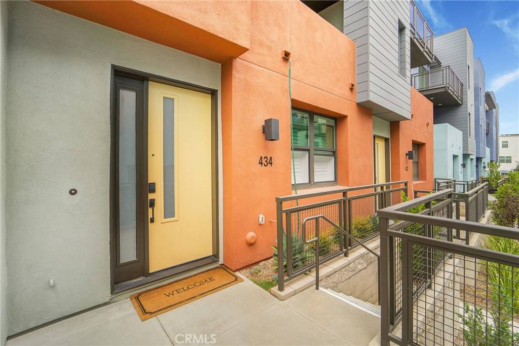 Brea, CA 92821,434 Village WAY
