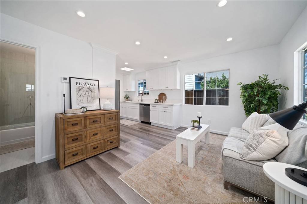 Long Beach, CA 90814,4110 E Vermont ST