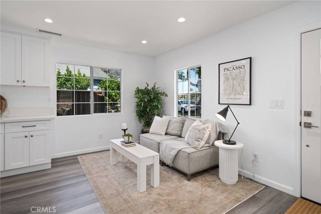 Long Beach, CA 90814,4110 E Vermont ST