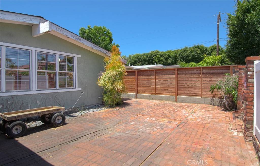 Costa Mesa, CA 92627,267 E 16th ST