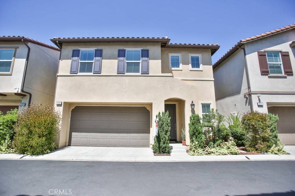 Long Beach, CA 90805,233 47th ST