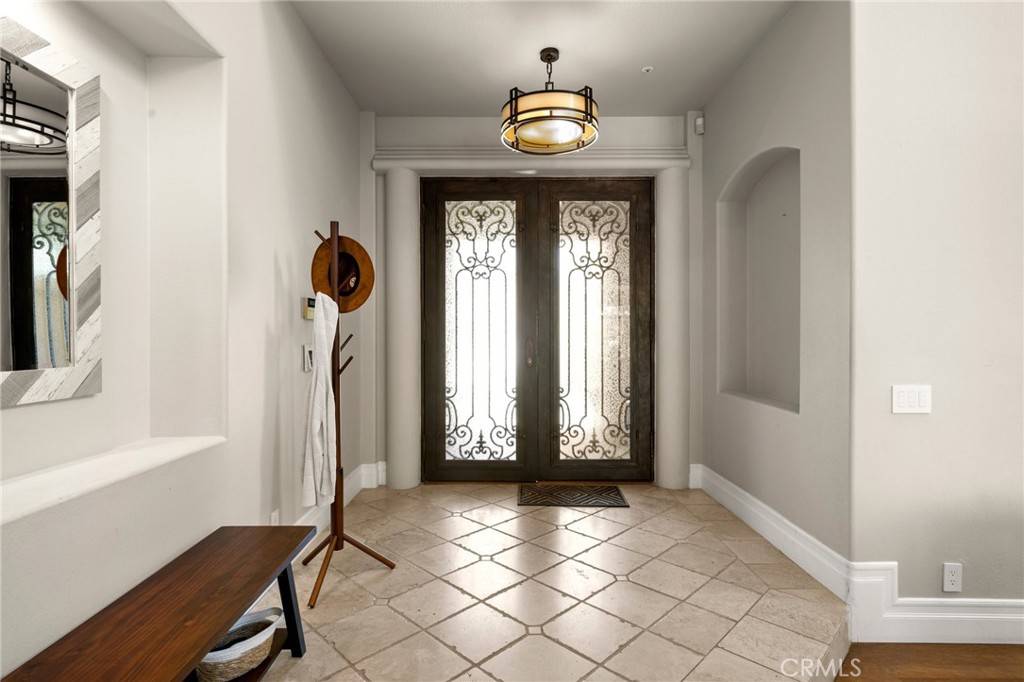 Topanga, CA 90290,3302 Van Allen PL