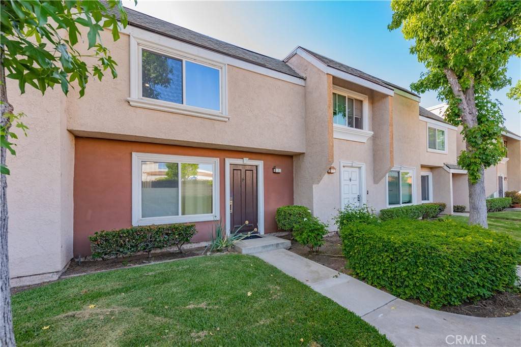 Irvine, CA 92604,3 Albany #61