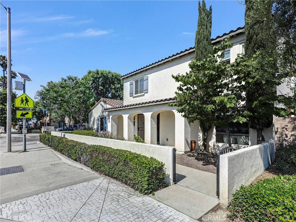 Paramount, CA 90723,15542 Orange AVE
