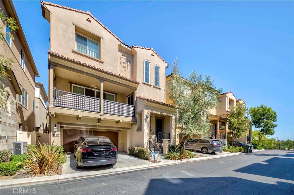 Fullerton, CA 92833,1122 Gardiner LN