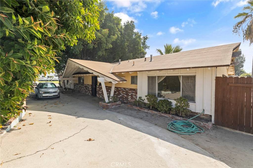 La Habra, CA 90631,1700 Russell ST